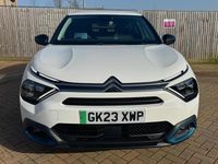 Używany Citroën e-C4 Shine 100 kW (136 KM) 2023 Biały Hatchback