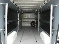 Second-hand Peugeot Boxer 130 CP (95 kW) 2018 Alb Van