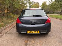Używany Peugeot 308 Active 2013 Niebieski Hatchback