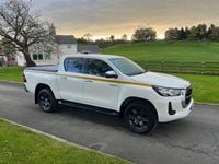 Used Toyota HiLux 150 HP (110 kW) 2023 White Pickup