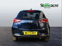 Usado Mazda 2 Homura-Aka 116 HP (85 kW) 2023 Azul Citadino