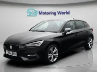 Begagnad Seat Leon FR 130 HK (95 kW) 2023 Svart Halvkombi
