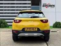 Used Kia Stonic 2023 Yellow SUV