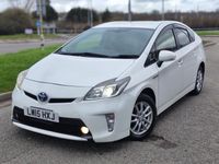 Used Toyota Prius 2015 White Hatchback