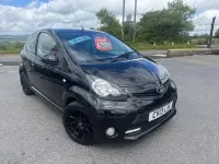 Gebraucht Toyota Aygo 68 PS (50 kW) 2013 Schwarz Kleinwagen
