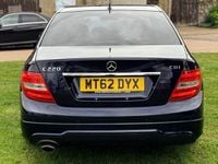 Usado Mercedes C220 2013 Azul Sedan