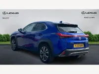 Begagnad Lexus UX E-FOUR 2021 Blå SUV