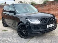 Begagnad Land Rover Range Rover Vogue 275 HK (202 kW) 2019 Svart SUV