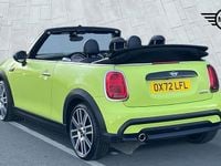 Używany Mini Cooper Exclusive 134 KM (98 kW) 2023 Żółty Hatchback