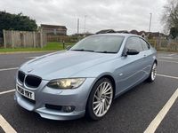 Begagnad BMW 320 2008 Blå Sportkupé