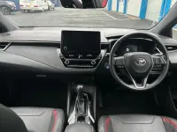Used Toyota Corolla 140 HP (102 kW) 2022 Red/black Hatchback