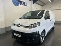 Used Citroën Dispatch 100 HP (73 kW) 2023 White MPV