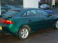 Begagnad Mazda 323 1998 Halvkombi