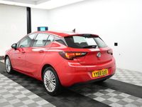 Used Vauxhall Astra Elite 105 HP (77 kW) 2018 Red Hatchback