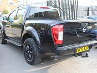 Used Nissan Navara N-Guard 190 HP (139 kW) 2020 Black Pickup