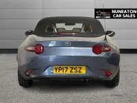 Usado Mazda MX5 131 HP (96 kW) 2017 Azul Cabrios