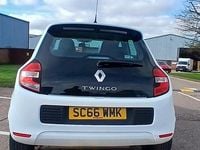 Used Renault Twingo Dynamique 2016 White Hatchback