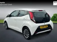 Used Toyota Aygo X-play 72 HP (52 kW) 2019 White Hatchback