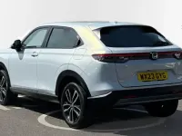 Used Honda HR-V Elegance 131 HP (96 kW) 2023 White SUV