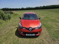 Used Renault Clio Play 75 HP (55 kW) 2016 Red Hatchback