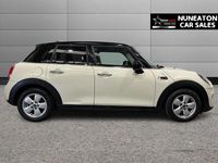 Used Mini Cooper Classic 136 HP (100 kW) 2019 White Hatchback