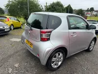Used Toyota iQ 68 HP (50 kW) 2009 Silver Hatchback