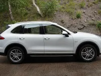 Used Porsche Cayenne 385 HP (283 kW) 2016 White SUV