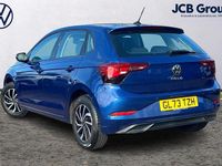 Used VW Polo Life 95 HP (69 kW) 2024 Blue Hatchback