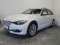 Begagnad BMW 320 Impressive 2013 Vit Kombi