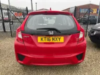 Used Honda Jazz SE 102 HP (75 kW) 2016 Red Hatchback