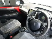 Used Peugeot 108 Active 68 HP (50 kW) 2016 Red Hatchback