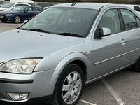 Used Ford Mondeo Zetec 145 HP (106 kW) 2006 Silver Hatchback
