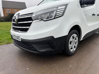 Gebraucht Renault Trafic 130 PS (95 kW) 2023 Weiß Van / Kleinbus