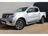 Used Nissan Navara Tekna 190 HP (139 kW) 2016 Silver Pickup