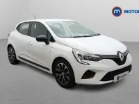 Used Renault Clio Evolution 90 HP (66 kW) 2023 White Hatchback