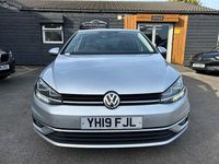 Usado VW Golf VII GT 150 HP (110 kW) 2019 Prateado Citadino