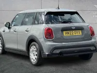 Usado Mini ONE Classic 101 CV (74 kW) 2022 Gris Utilitario