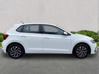 Second-hand VW Polo Life 95 CP (69 kW) 2023 Alb Hatchback