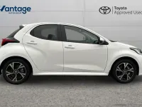 Used Toyota Yaris Design 113 HP (83 kW) 2025 White Hatchback