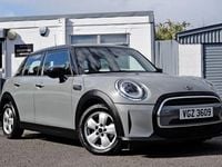 Begagnad Mini Cooper Classic 136 HK (100 kW) 2022 Grå Halvkombi