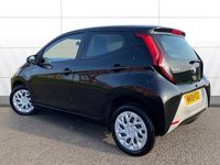 Used Toyota Aygo X-play 72 HP (52 kW) 2020 Hatchback