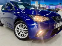 Usado Seat Ibiza SE Technology 95 CV (69 kW) 2020 Azul Utilitario