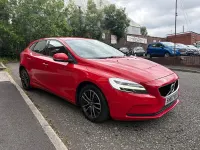 Used Volvo V40 Momentum 122 HP (89 kW) 2017 Red Hatchback