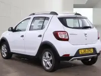 Used Dacia Sandero Lauréate 2015 White Hatchback
