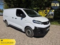 Second-hand Vauxhall Vivaro S 2023 Alb Monovolum