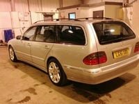 Begagnad Mercedes CLS320 2001 Kombi