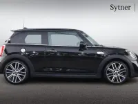 Usado Mini Cooper S Exclusive 189 HP (139 kW) 2020 Preto Citadino