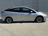 Used Toyota Prius 122 HP (89 kW) 2017 Silver Hatchback