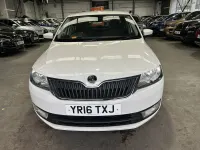 Used Skoda Rapid SE 2016 White Hatchback