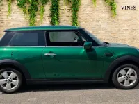 Used Mini ONE Classic 101 HP (74 kW) 2022 Green Hatchback